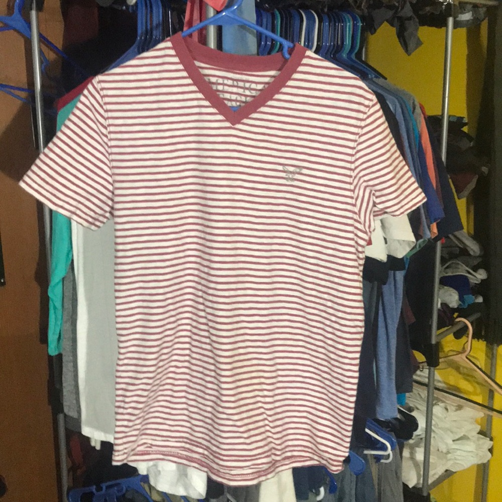 American Eagle T-shirt - Medium